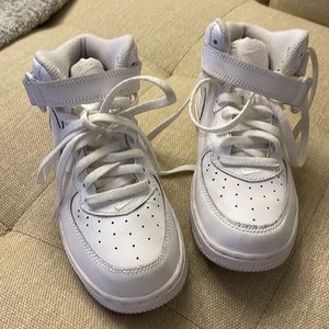 Nike white leather boys